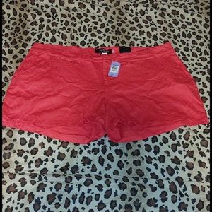 Nwt torrid w26 red shorts with eyelet pattern